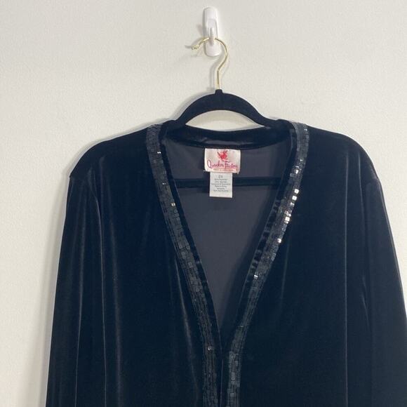 Quacker Factory 2X Velvet Cardigan Beading - Picture 3 of 10